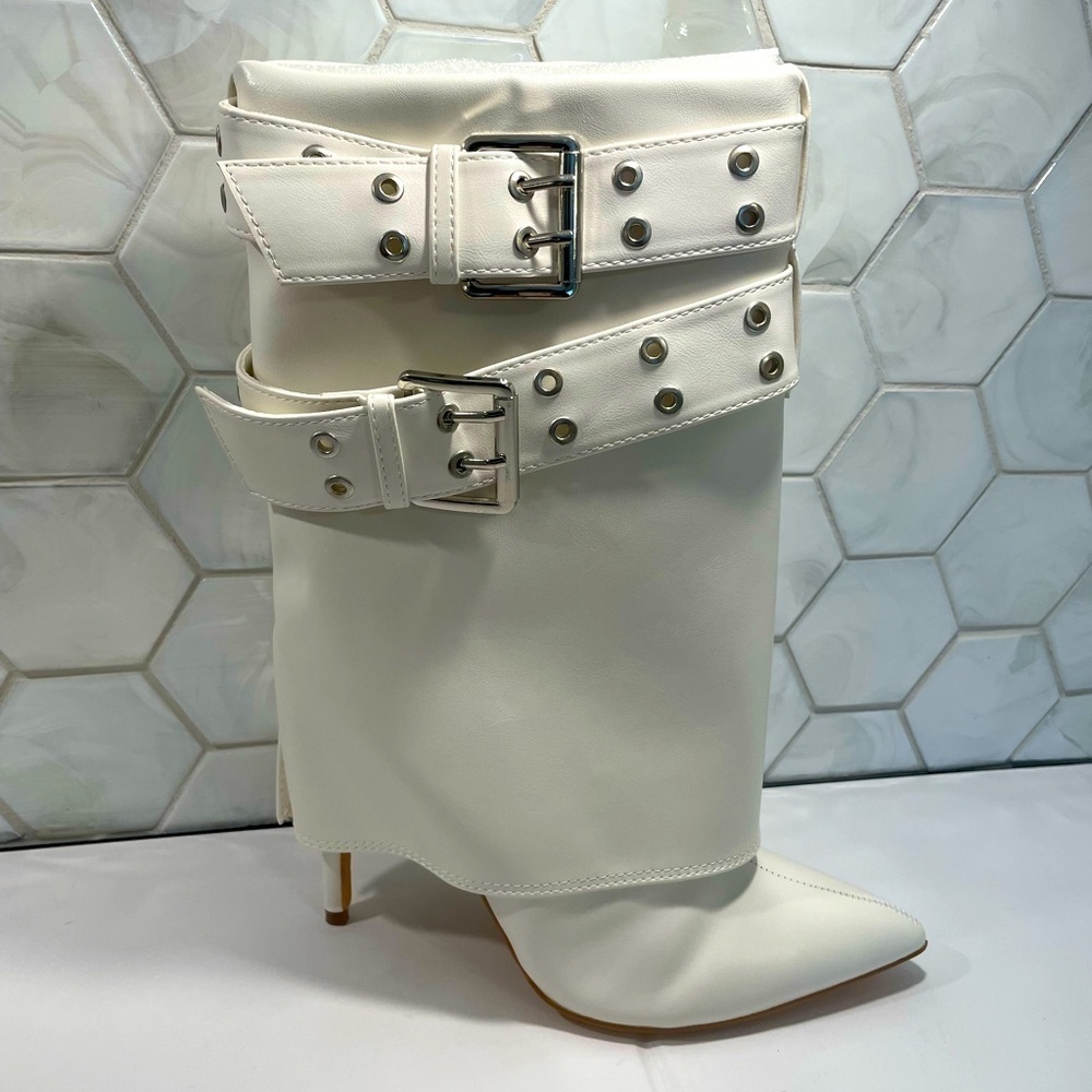Wlid Diva Lounge White Stiletto Buckle Boot Size 7.5 M Zaily Boot High Heel